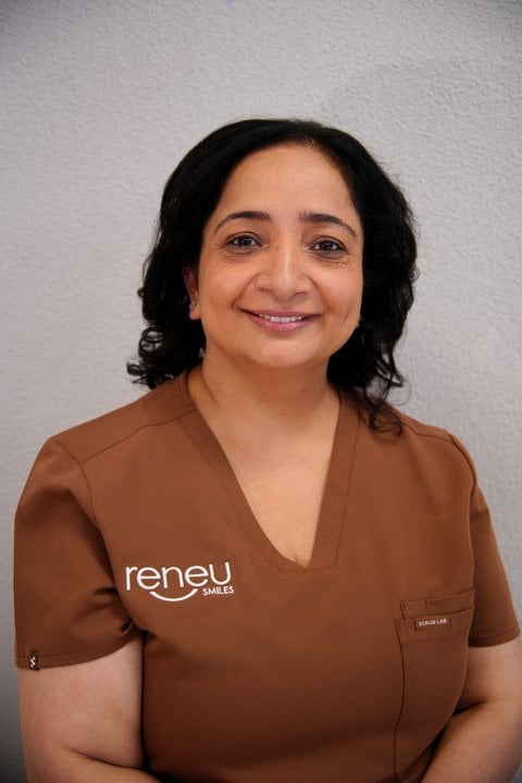 Nav Grewal, Dental Hygienist and Lead Whitening Specialist